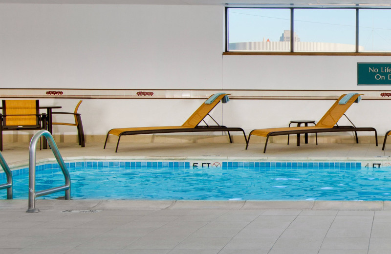 Indoor pool at Courtyard by Marriott St. Louis Downtown.