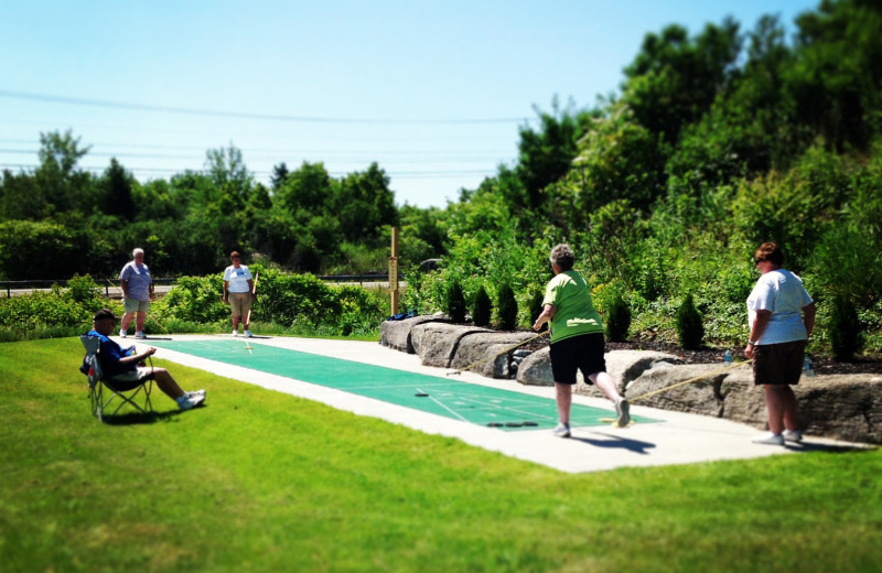 Shuffle board at Angel Rock Waterfront Cottages.