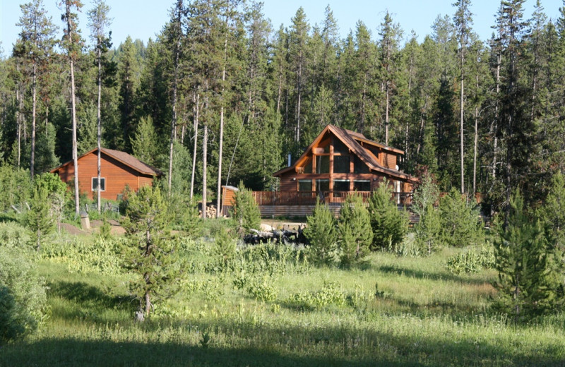 Exterior view of Bear Creek Lodge.