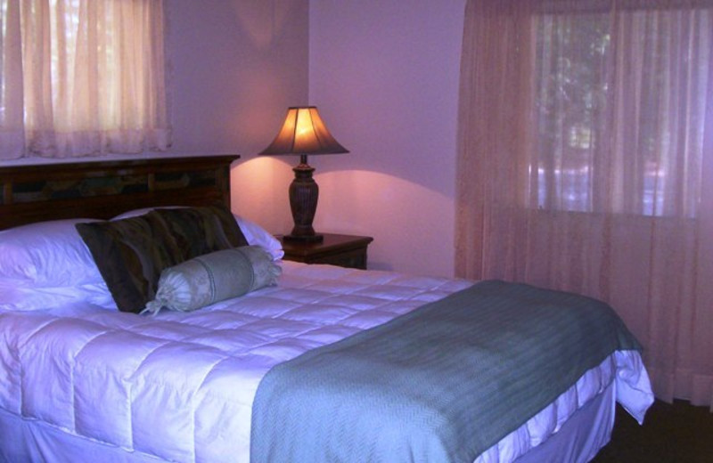 Guest Room at Mount Shasta Resort
