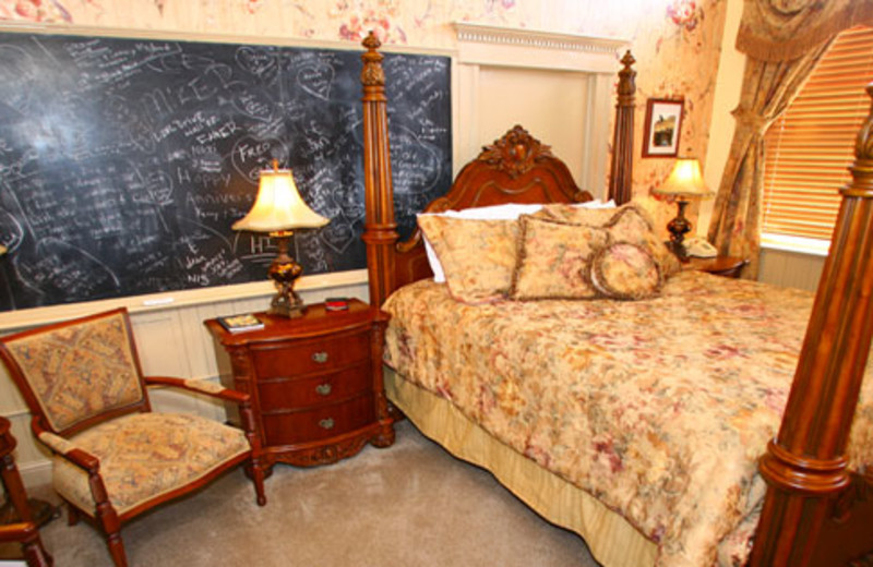 E.W. Palmer room at Carr Manor Historic Inn.