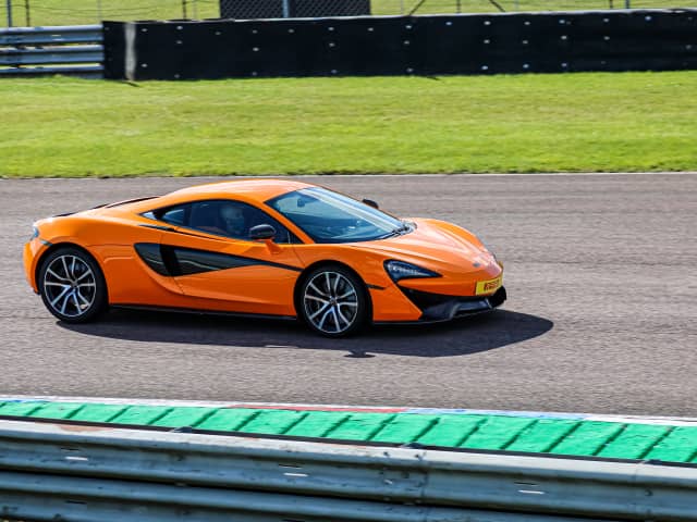 McLaren 570s - poetry in motion