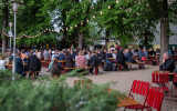 Outdoor eating area at Prater Garten in Berlin. Image by Linaroosa Viitanen