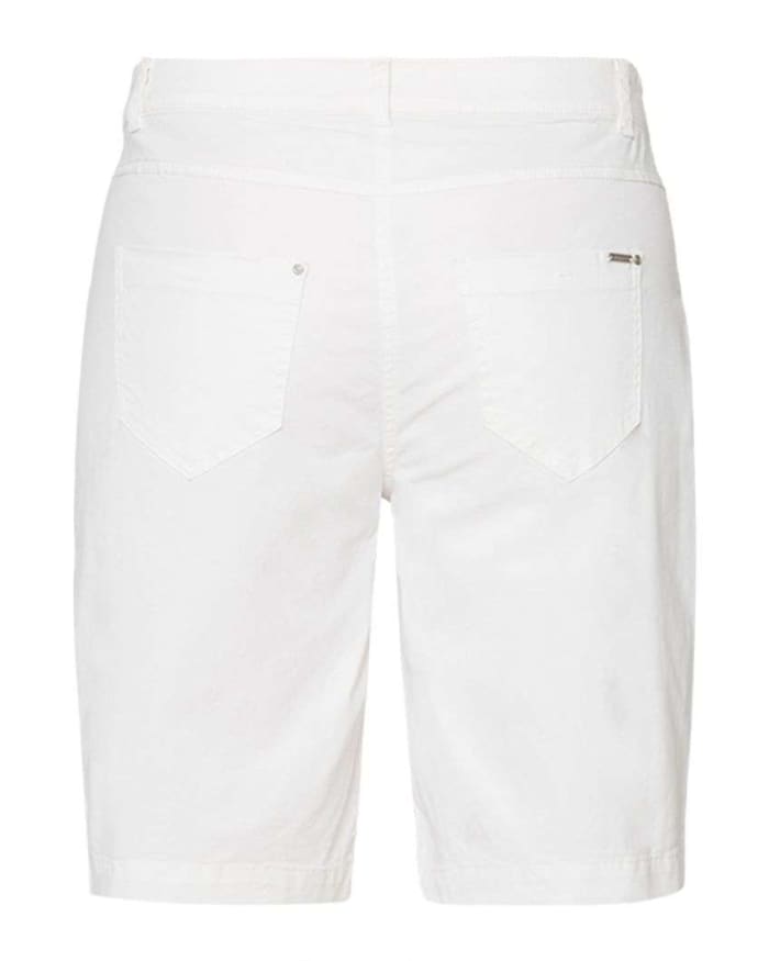 a white shorts with pockets