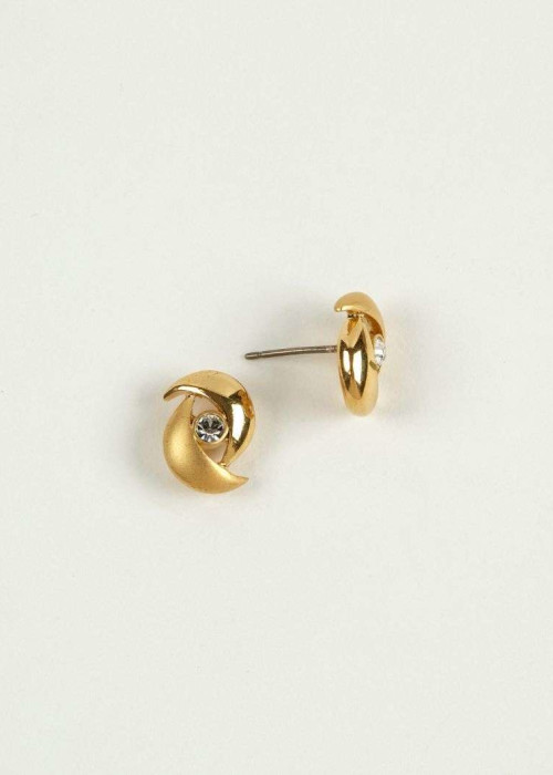 a pair of gold earrings with a diamond