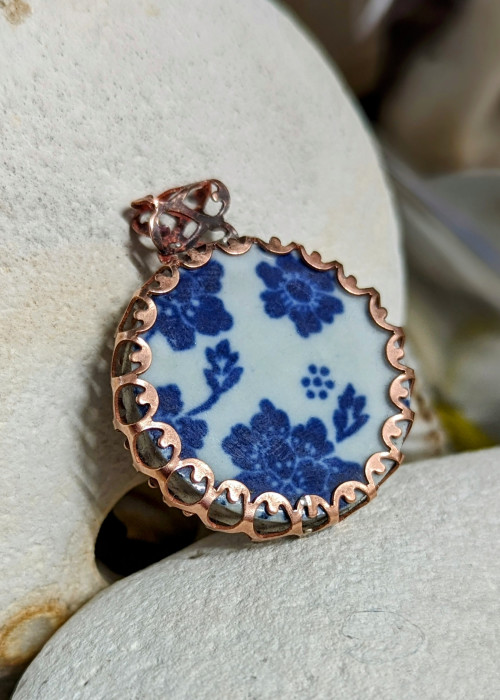 a blue and white china pendant