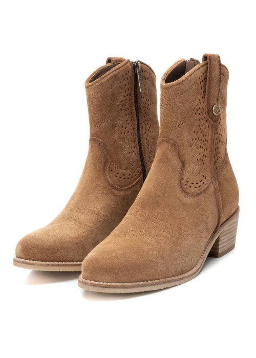 a pair of brown boots