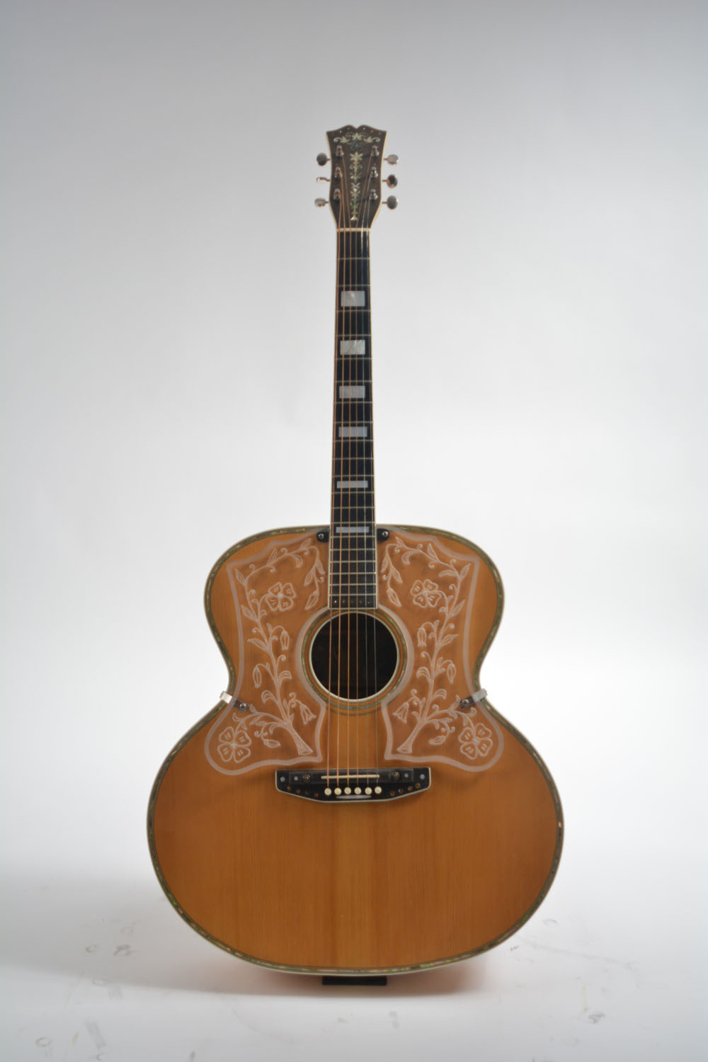 Django Reinhardt's 1939 Super-Jumbo Euphonon