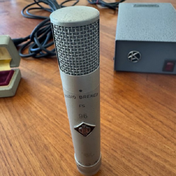 Neumann KM 56