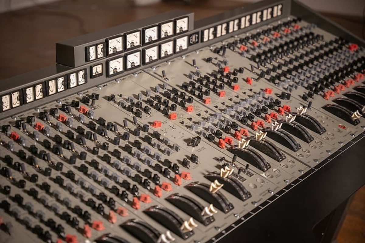 EMI TG 12345 ‘Abbey Road’ Console
