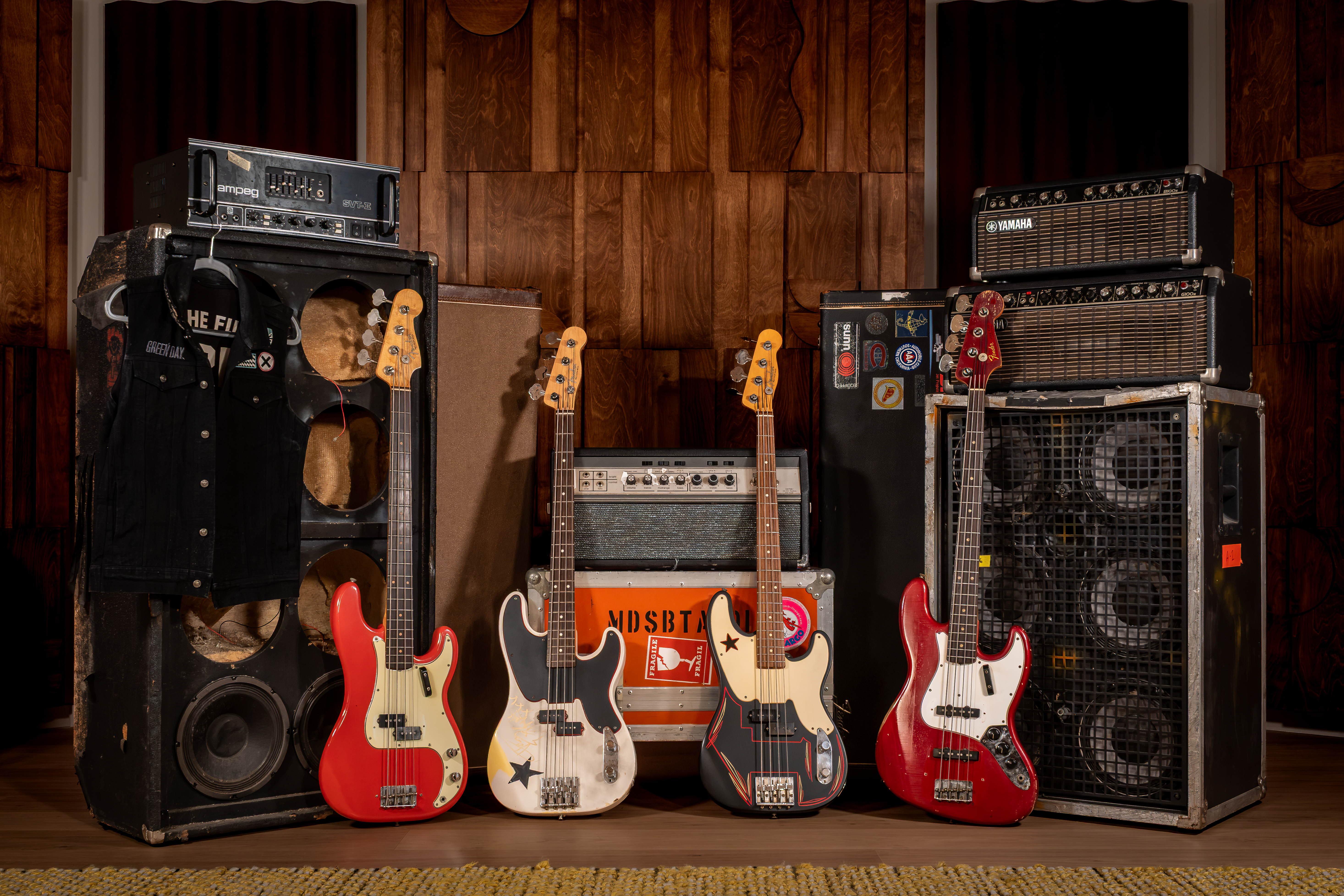 mike dirnt group shot