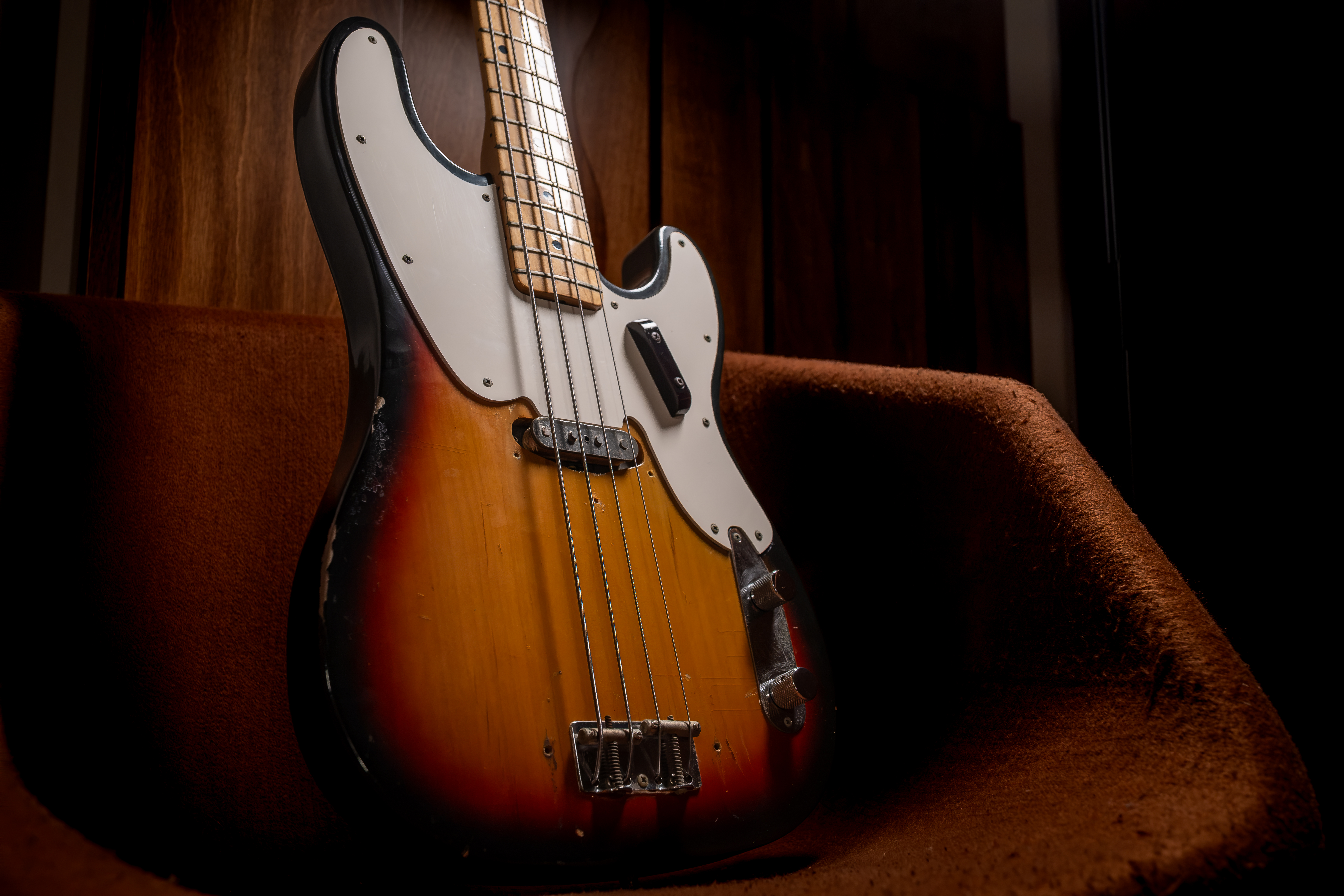 mike dirnt bass