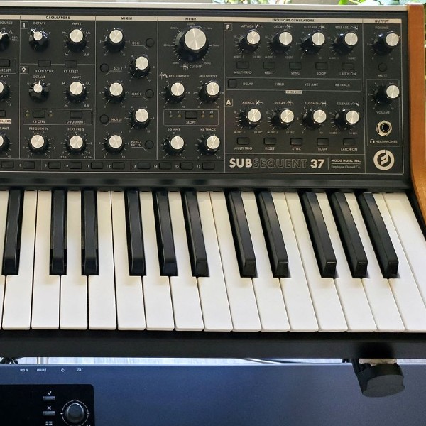 Moog Subsequent 37 Analog Synth