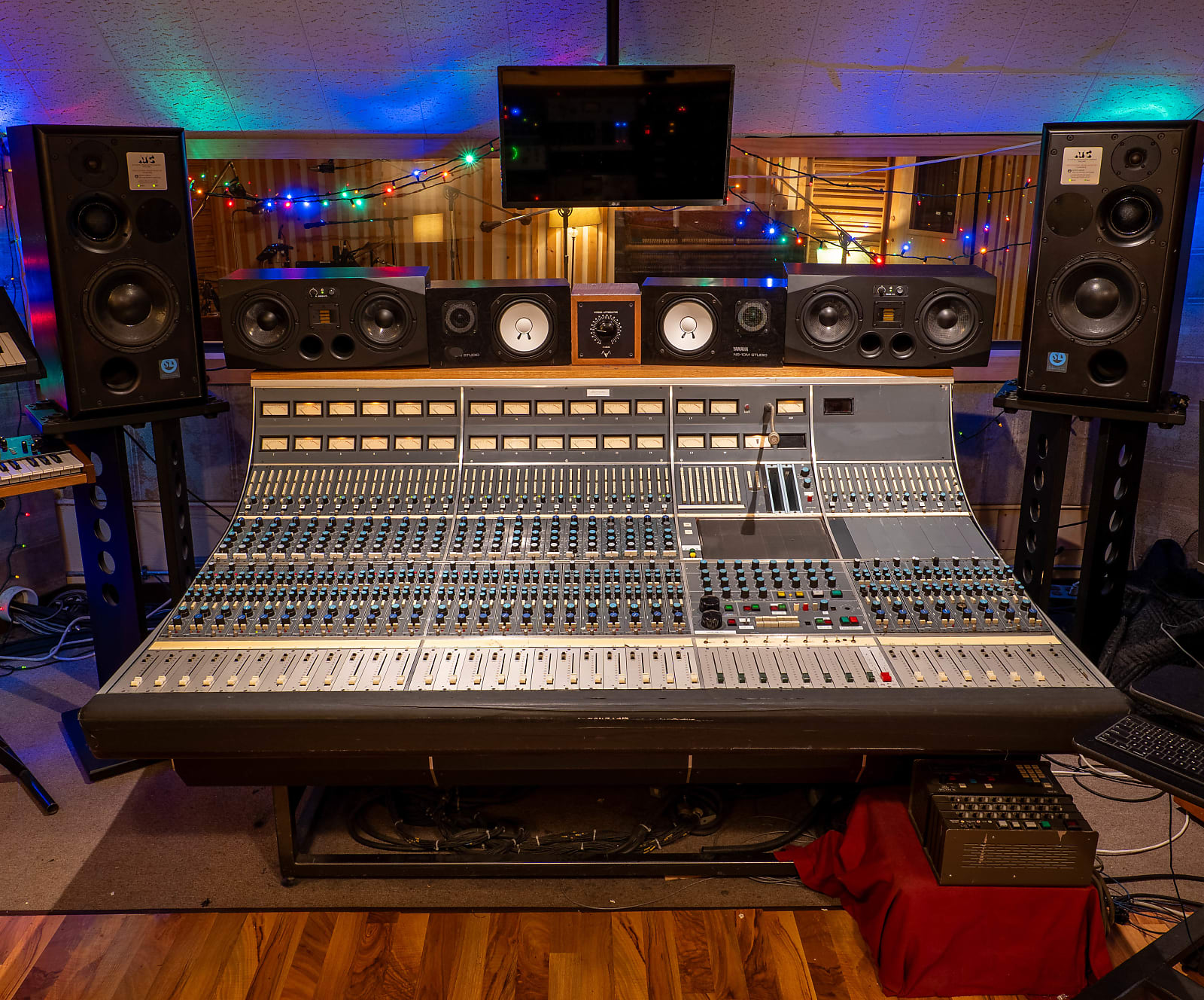 Neve 8068 Mixing Console