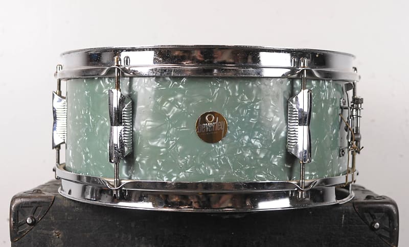 1970s Beverley 5x14 Emerald Green Pearl Snare