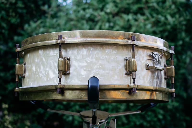 1920s Leedy 14x4 snare in White Marine Pearl