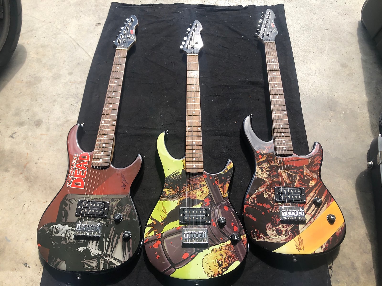 The Walking Dead Rockmaster Walking Zombies TRIO