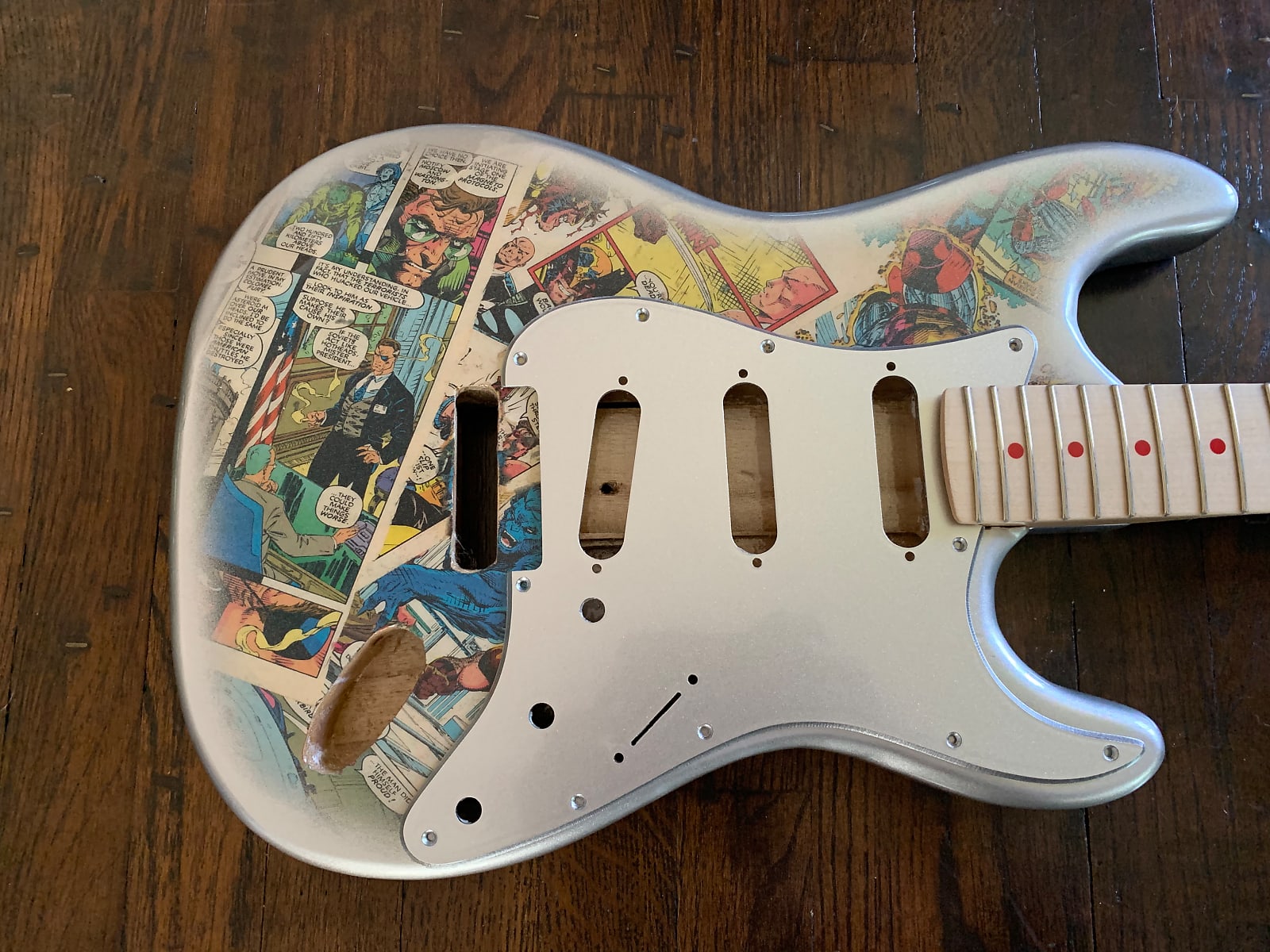 Fender Stratocaster 2020 Comic book silver burst