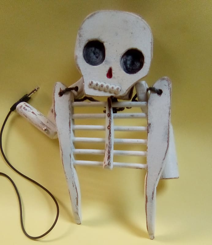 Electric Skeleton Rattle