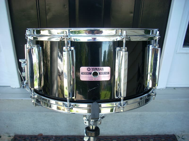 1980's yamaha Recording Custom snare drum 7x14 Piano Black lacquer