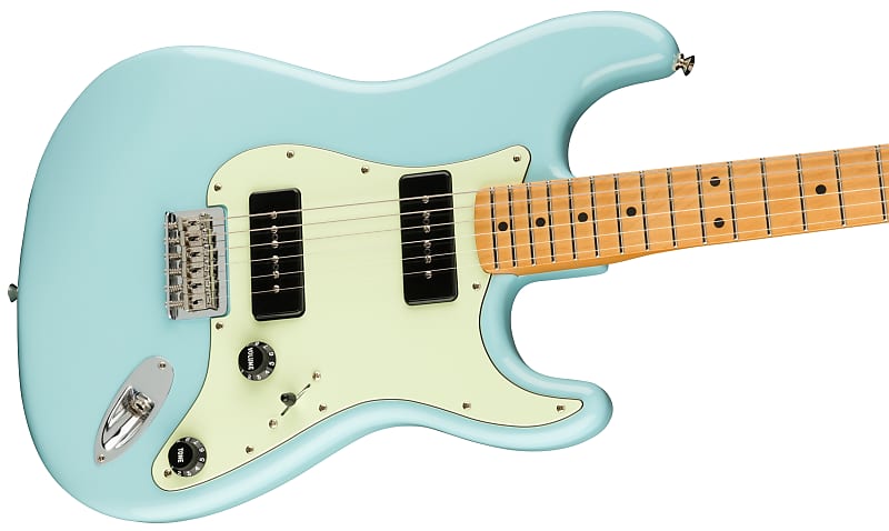 Noventa Stratocaster in Daphne Blue