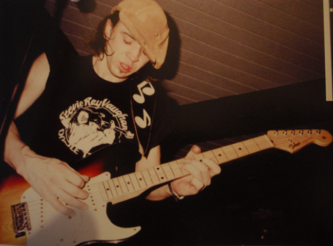 Les guitares les moins connues de Stevie Ray Actualit s Reverb