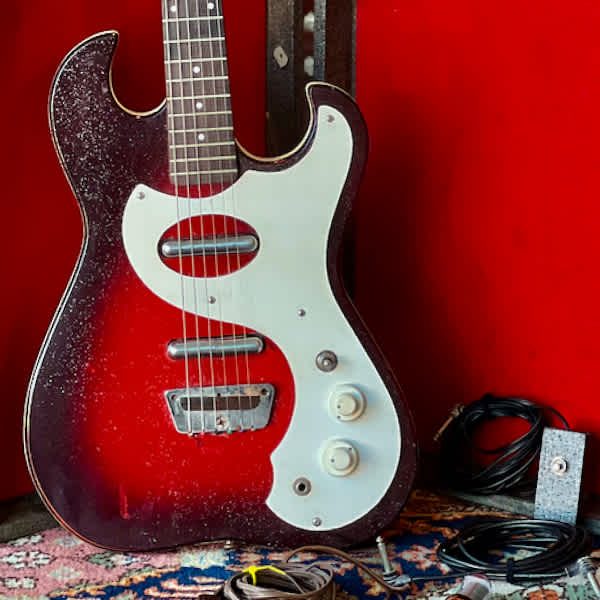 1964 Silvertone 1457 Guitar and Amplifier In Case listed on Reverb by @beesinajar in the Netherlands