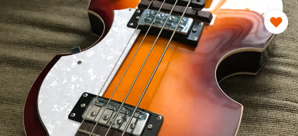 Vintage short-scale basses