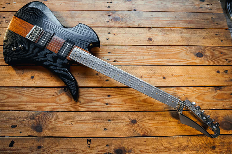 Baguley Guitars Mad Phoenix Aluminum Axe