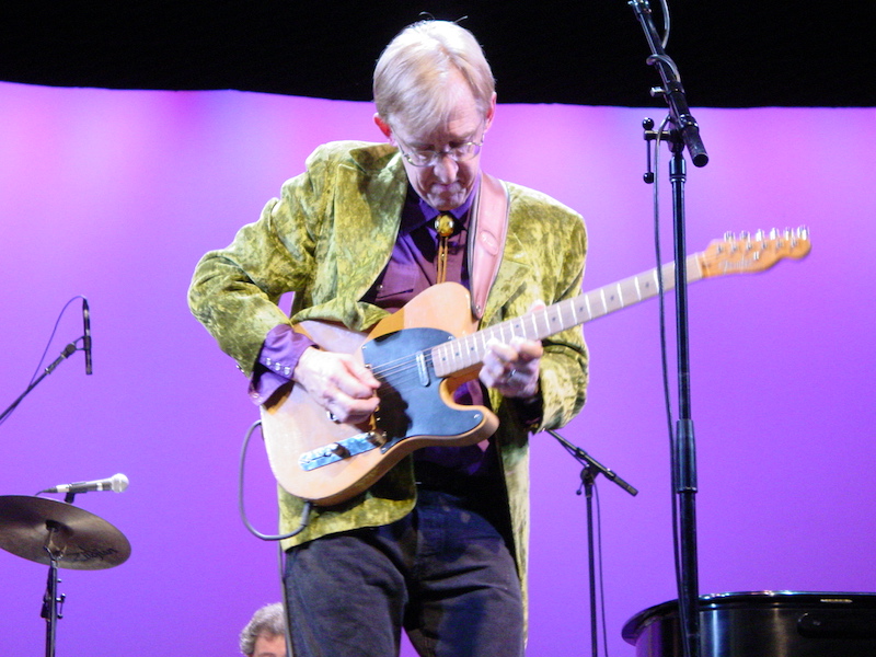 Bill Kirchen playing his Tele on stage