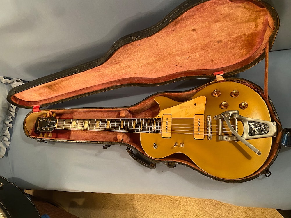 1953 Gibson Goldtop sitting in original case with open lid