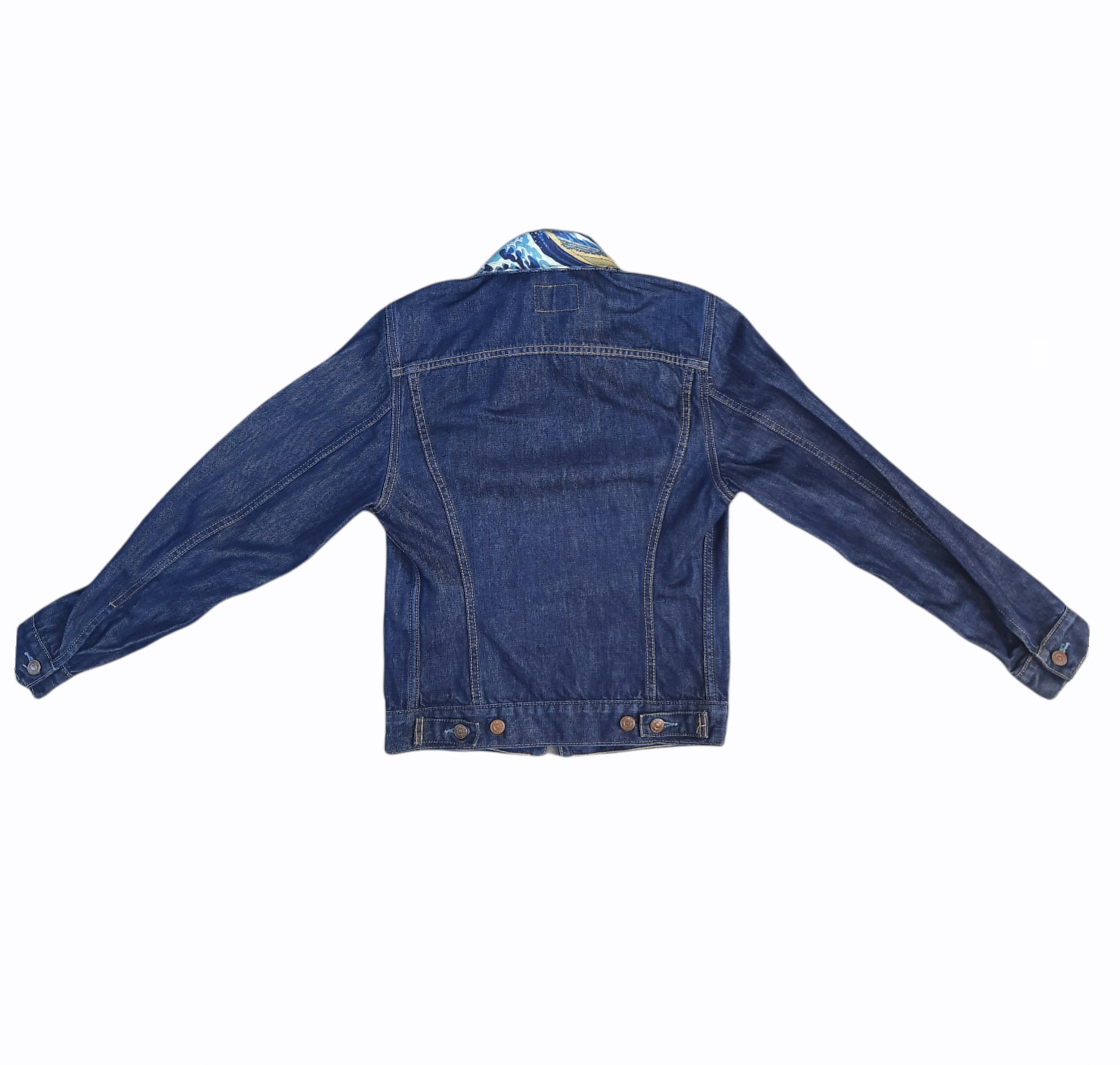 How to Make your Hokusai-inspired Denim Jacket 