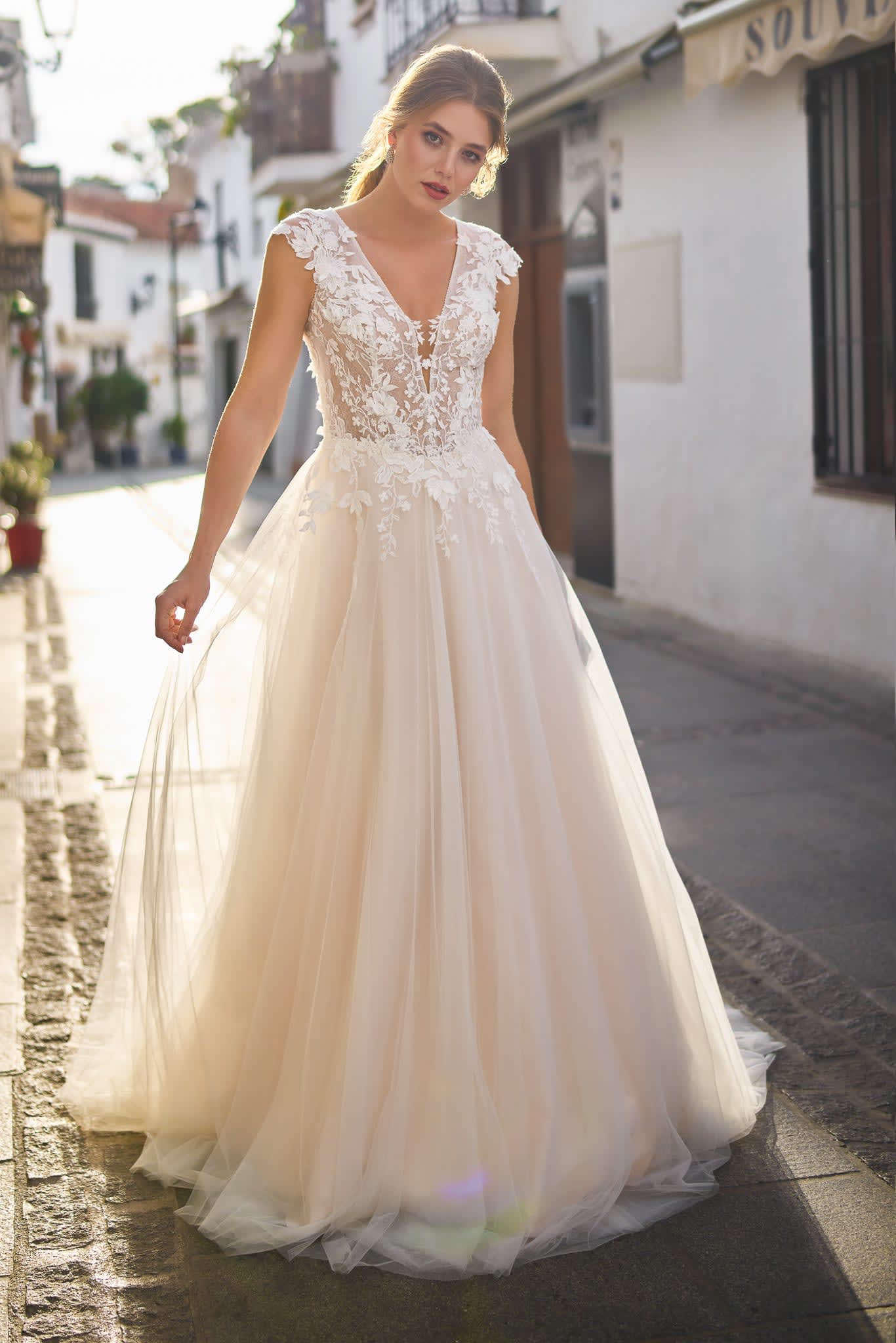 Tres Chic