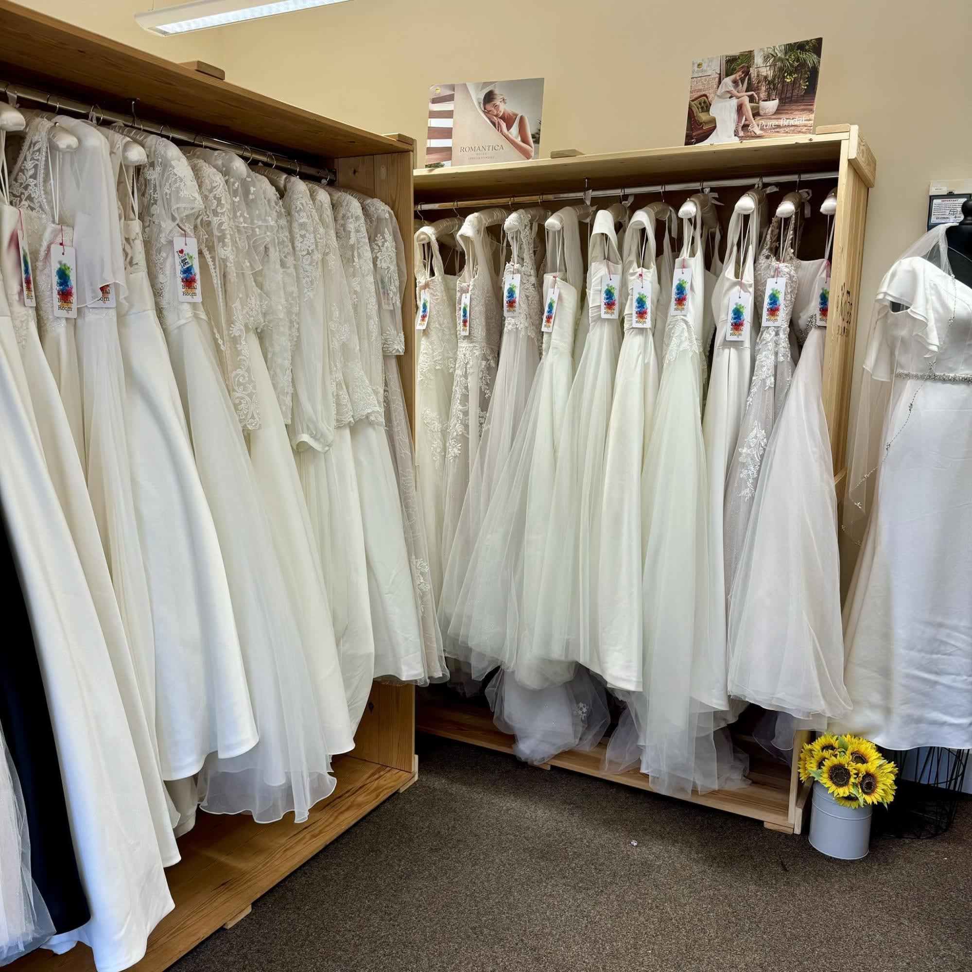 Curves @ Kates Bridal Room photo 5