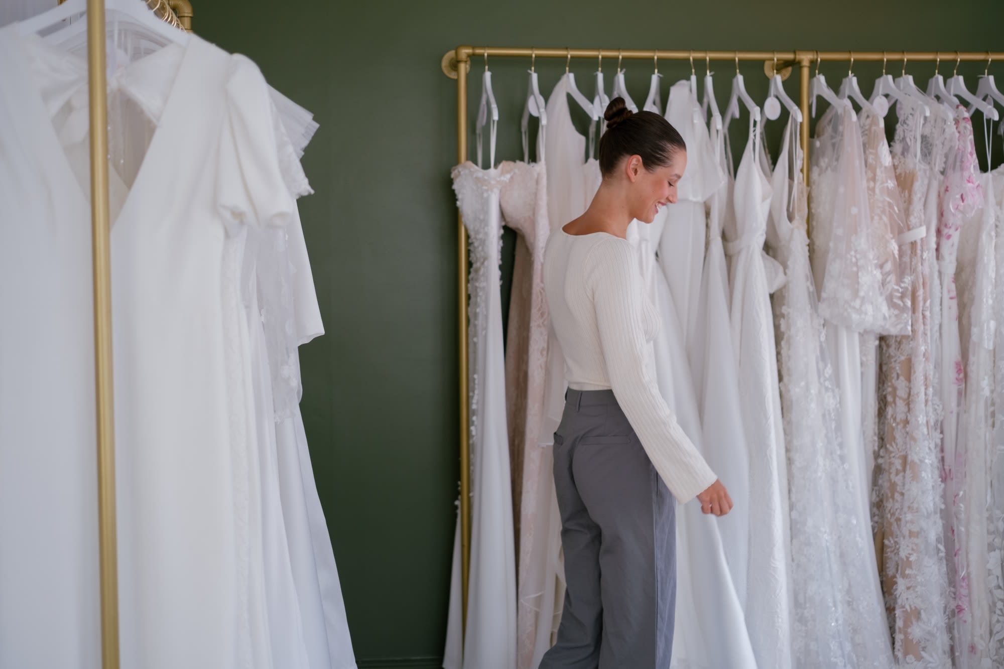 What Should You Wear to Your Bridal Appointment?