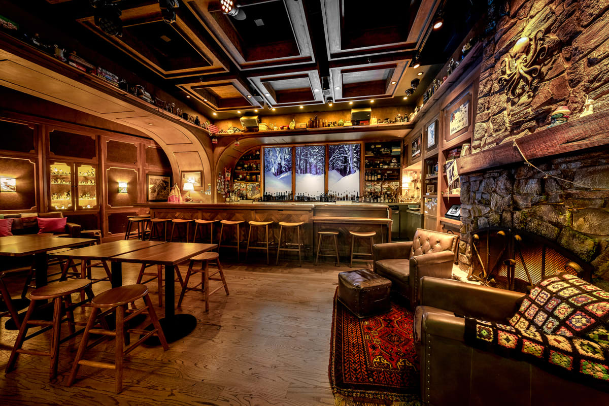 Cozy Up at a Speakeasy Bar