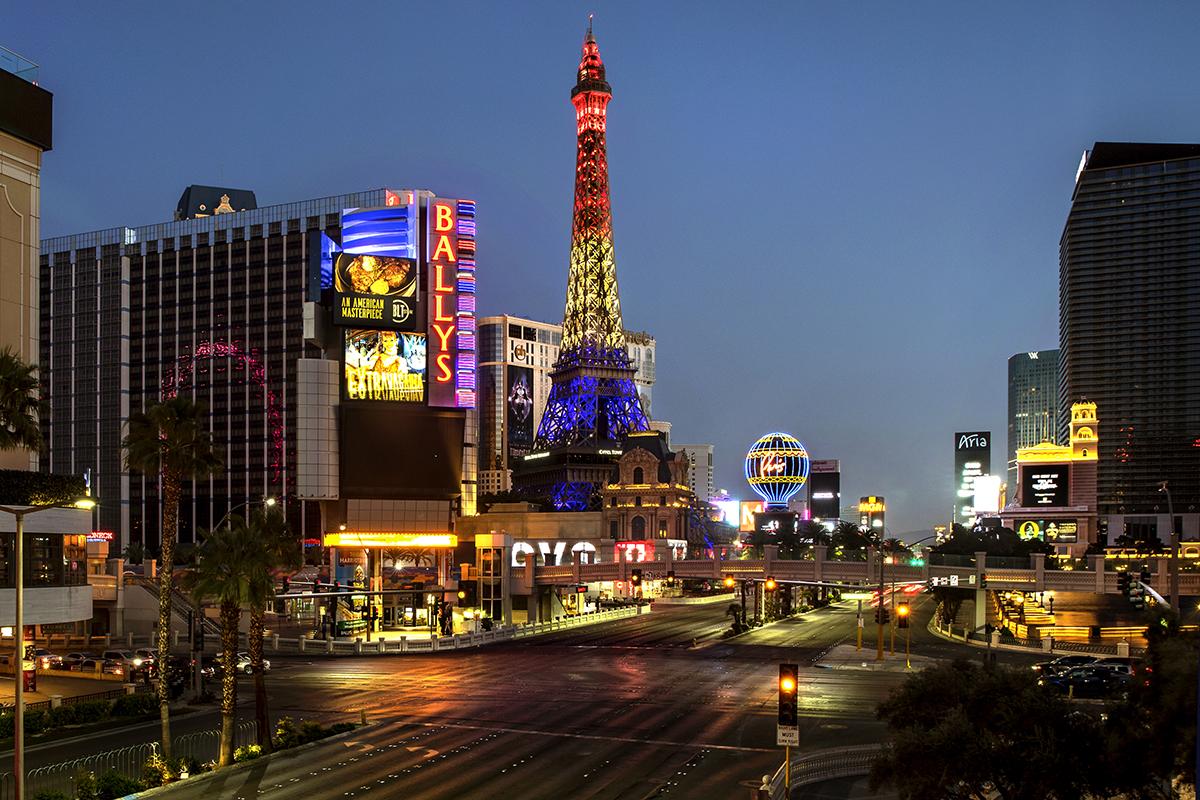 Las Vegas before and after historic closures — PHOTOS Local Las Vegas