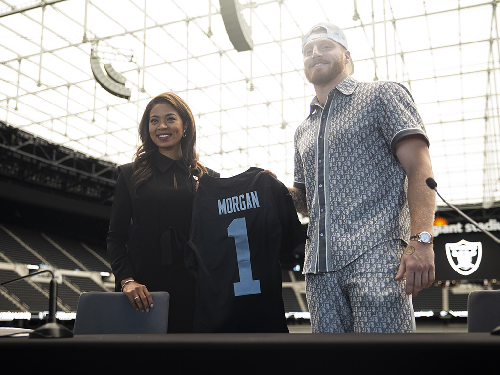 Raiders president Sandra Douglass Morgan molded in Las Vegas | Raiders