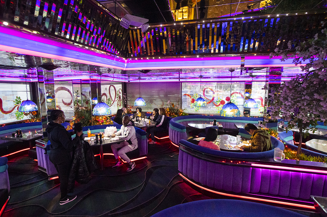 The Peppermill at 50 The history of the iconic Las Vegas restaurant