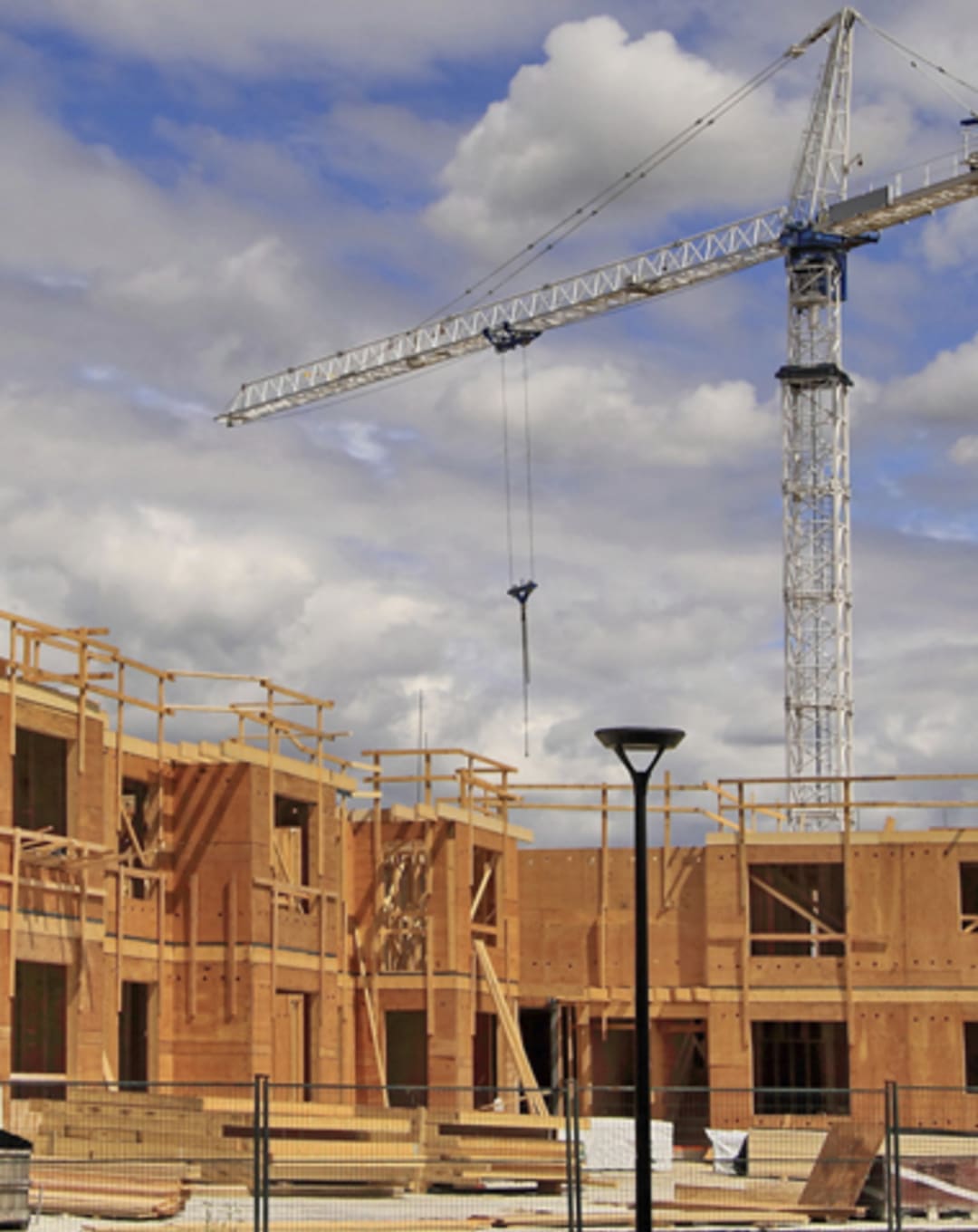 Metro Vancouver Housing Starts and Building Permits See Summer Slump: Reports thumbnail