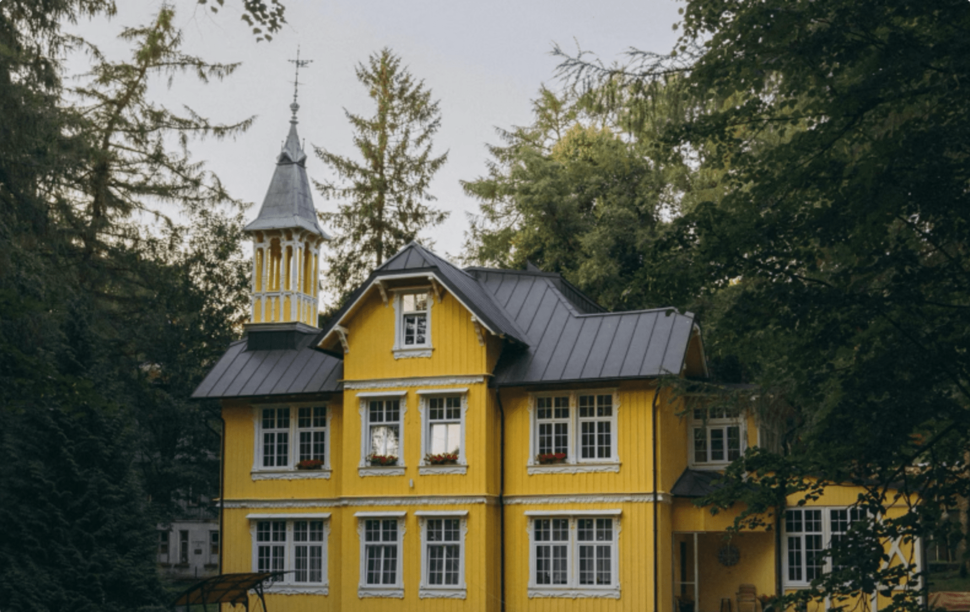 Finding the perfect property might seem like a dream come true, but it’s important to temper your expectations so you can act quickly and rationally. Here’s how to ensure you stand the best chance of snagging your ideal home.