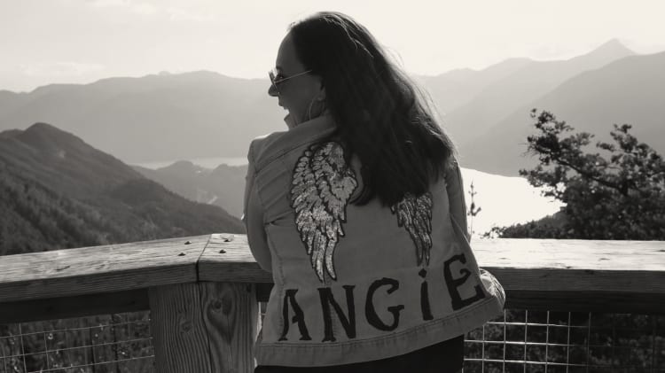 Meet the RealTours Cast: Angie Vazquez image