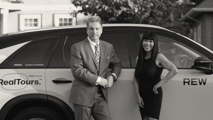 Meet the RealTours Cast: Doris Gee and Phil Moore image