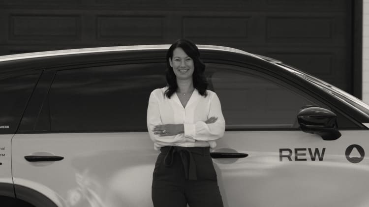 Meet the RealTours Cast: Krista Lapp image