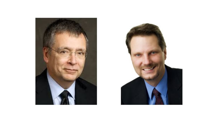 2 Top Economists vs The Bubble image