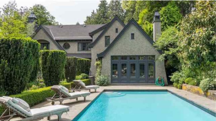 Photo Gallery: Own a Home Just Like the Obamas’ New Pad (for $20m) image
