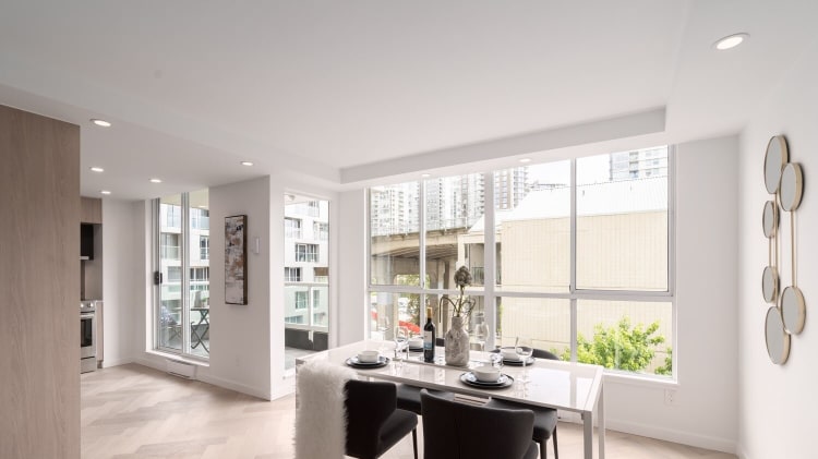 809-1500 Howe - An Elegant, Redesigned Condo Opportunity image