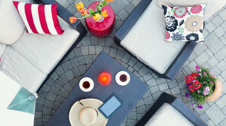 5 Easy Home Staging Tips for Summer Sale Success thumbnail