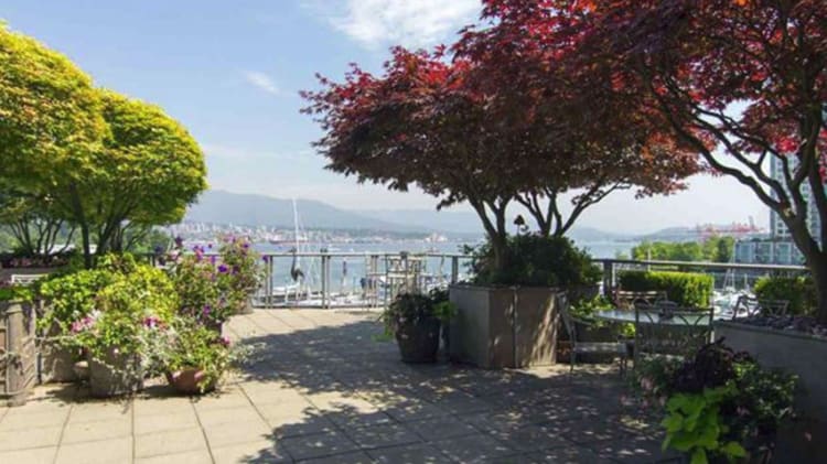 This Spectacular Garden Roof Terrace – Yours for $6.98m thumbnail