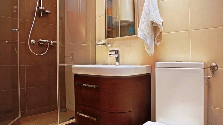 How to… Renovate Your Condo Bathroom to Maximize Space thumbnail